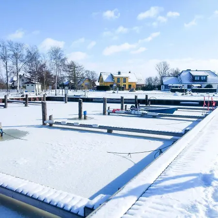 Semesterbostad Bodden