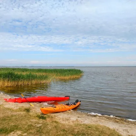 Semesterbostad Bodden Neuendorf (Saal)